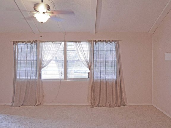 5th image of 4810 Redwood Dr