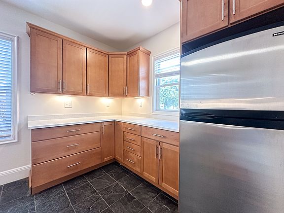 4th image of 156 Homes Ave #3
