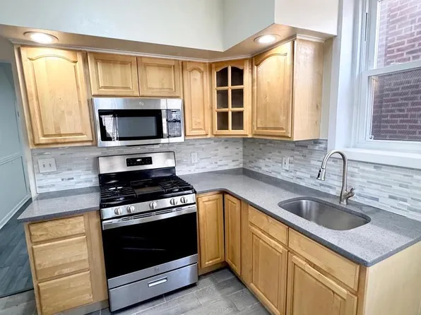5363 Westford Rd, Philadelphia, PA 19120