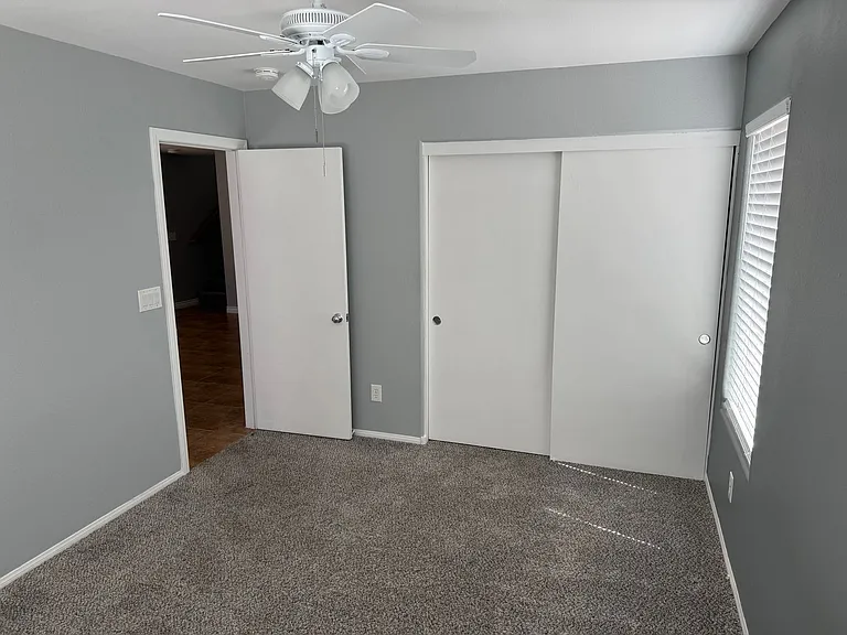 10039 Mystic Lake Ave — Photo 16