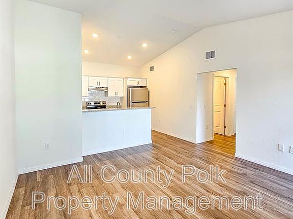 4th image of 915 Ariana St APT 48