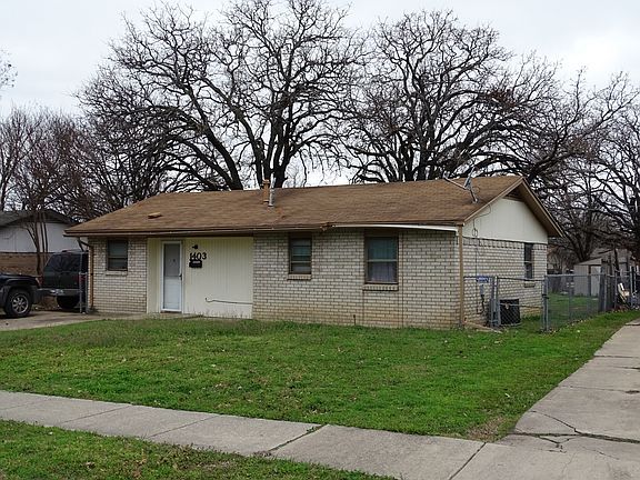 3rd image of 1403 Briarwood Dr