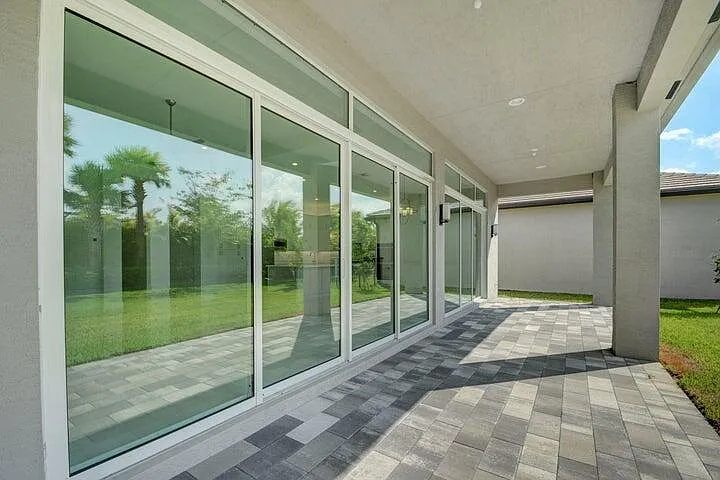 12832 Veneto Springs Dr — Photo 35