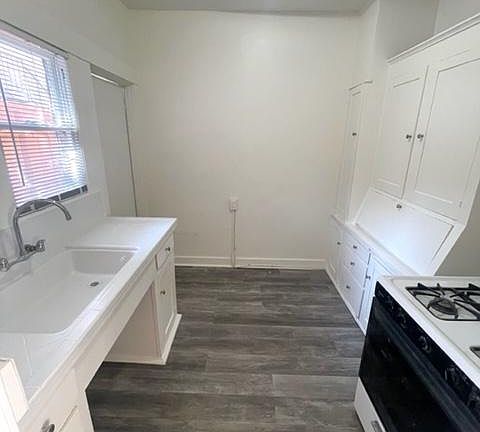 3rd image of 619 Elm Ave APT 11
