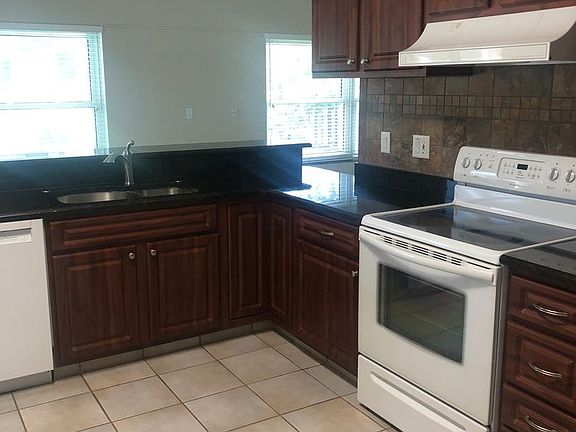 5th image of 2304 SW 53rd St