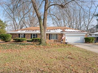 8051 Charlecot Dr, Indianapolis, IN 46268