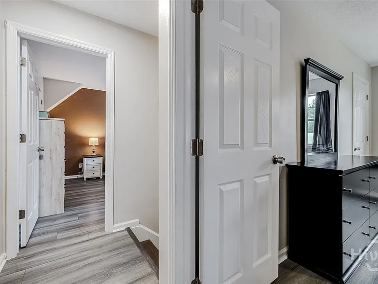 110 Embassy Ct — Photo 25