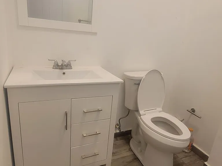 405 Hacienda La Salle #11 — Photo 7