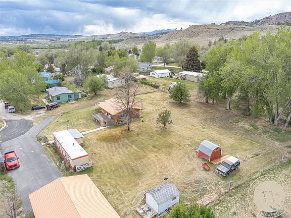 2nd image of 15 Cactus Dr