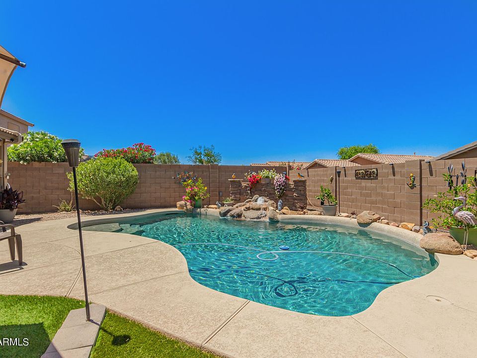 1st image of 43528 W Colby Dr