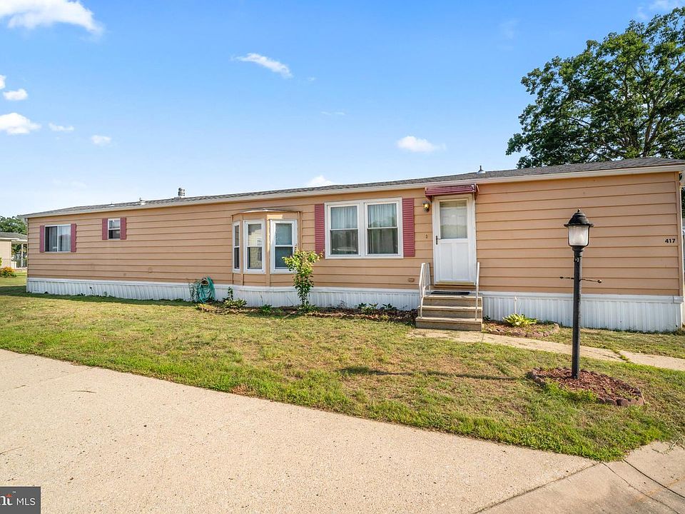 1st image of 417 Captain Smith Ln