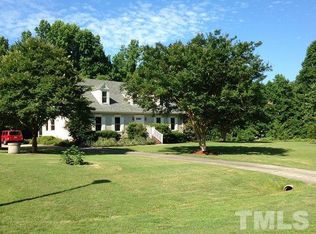 7416 Walnut Grove Ln, Zebulon, NC 27597