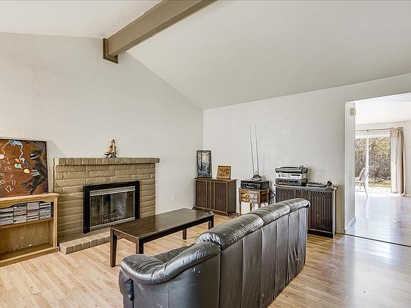5th image of 760 La Cruz Ln