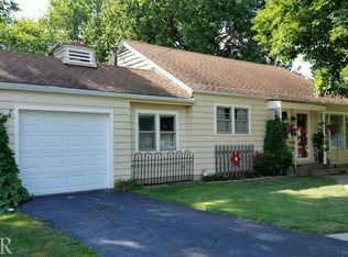 492 N Cherry St, El Paso, IL