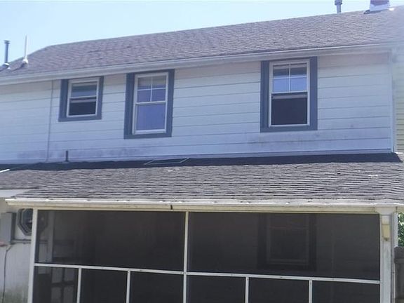 2nd image of 3636 Amherst St
