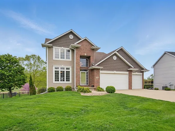 6689 River Bnd, Johnston, IA 50131