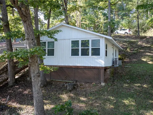 31029 Jasper Dr, Rocky Mount, MO 65072