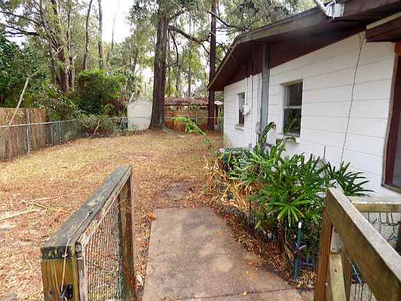 3rd image of 4003 NW 21st Ter