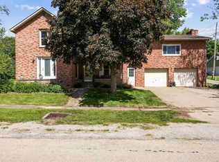 314 N Ohio Ave, Oxford, IA 52322