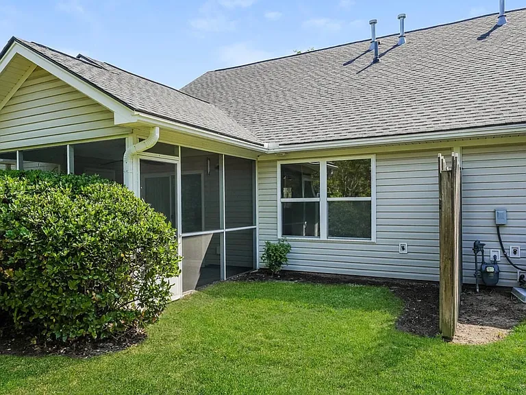 1296 River Rock Rd — Photo 15