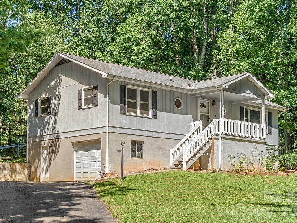 1st image of 33 Baker Dr