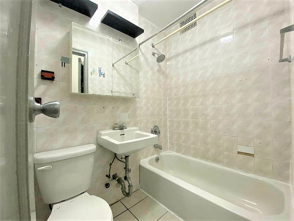 1st image of 25 Monroe St #1C