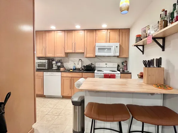 290 Corey Rd APT 12A, Brighton, MA 02135