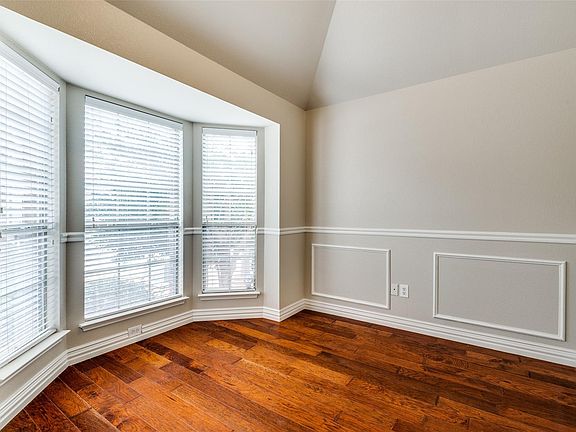 5th image of 5204 Birchwood Dr