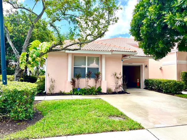 2450 S Coral Trace Cir, Delray Beach, FL 33445