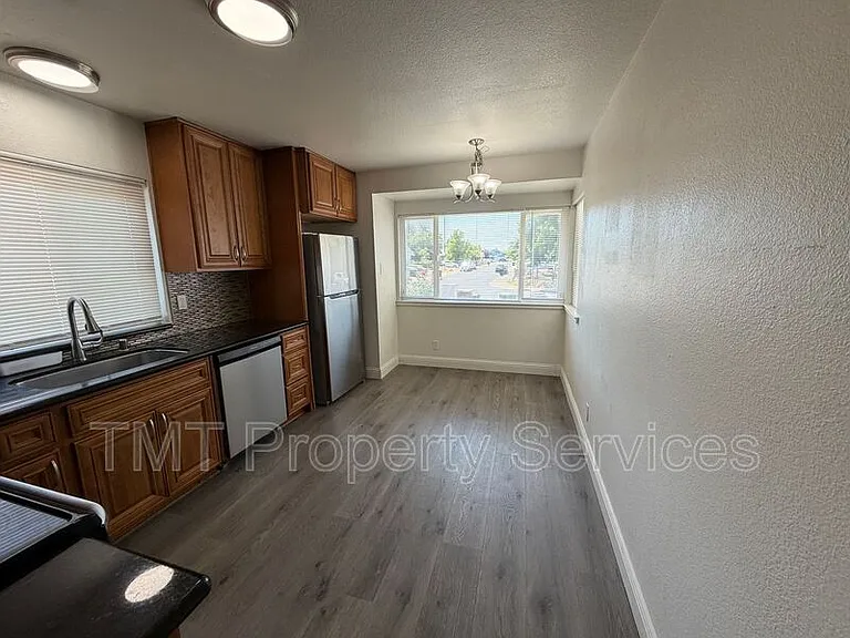 8272 Kilmer Cir — Photo 4