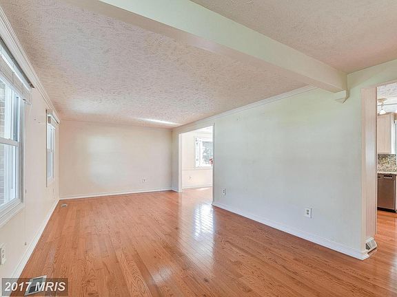 3rd image of 7620 Tarpley Dr