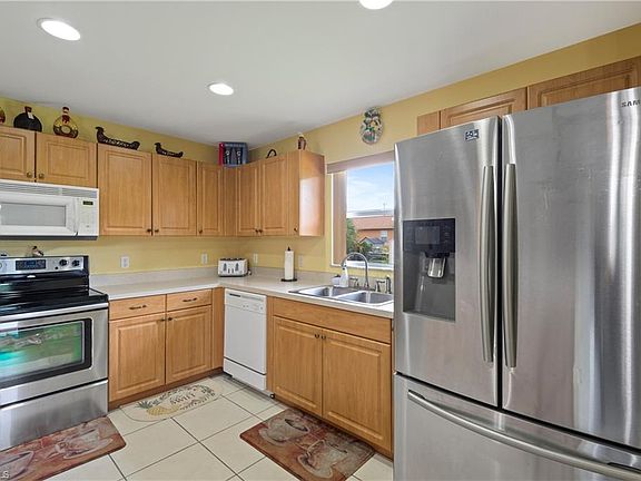3rd image of 4607 Connie Ave S