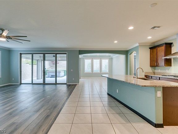 3rd image of 8441 Painted Walls St