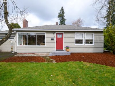 580 E Berkeley St, Gladstone, OR, 97027