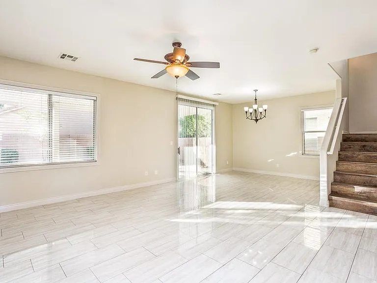 2609 Los Palos St — Photo 8