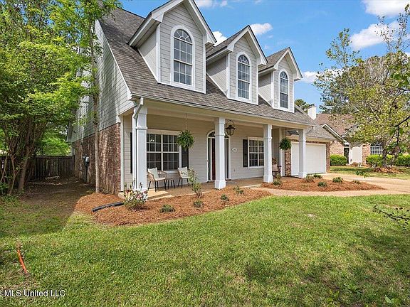 3rd image of 303 Apple Blossom Ct