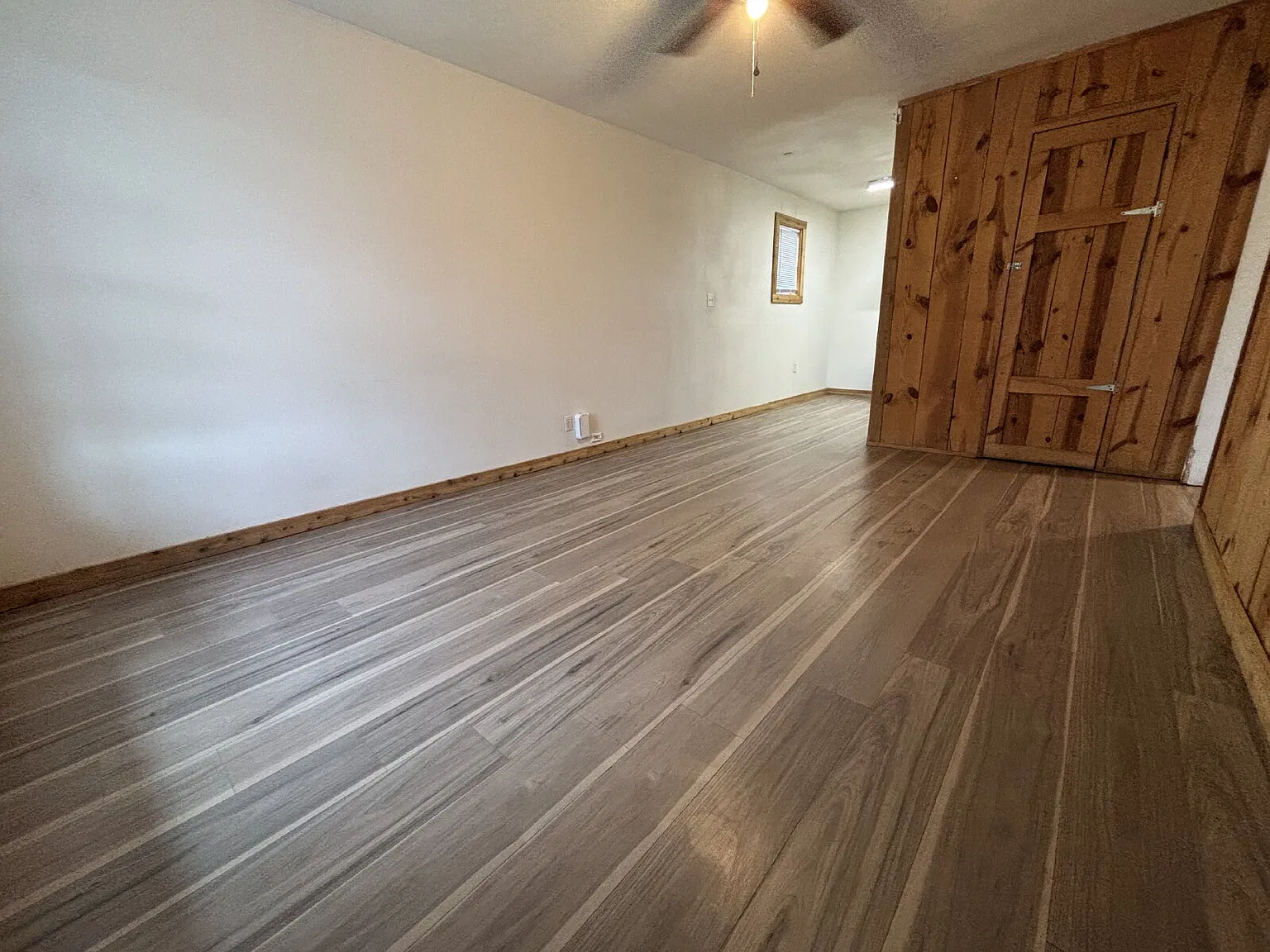 2 bed, 1.0 bath, 702 sqft, $1,000 — Photo 2