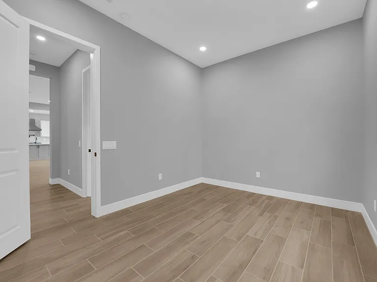 10648 Stone Ledge Ave — Photo 35