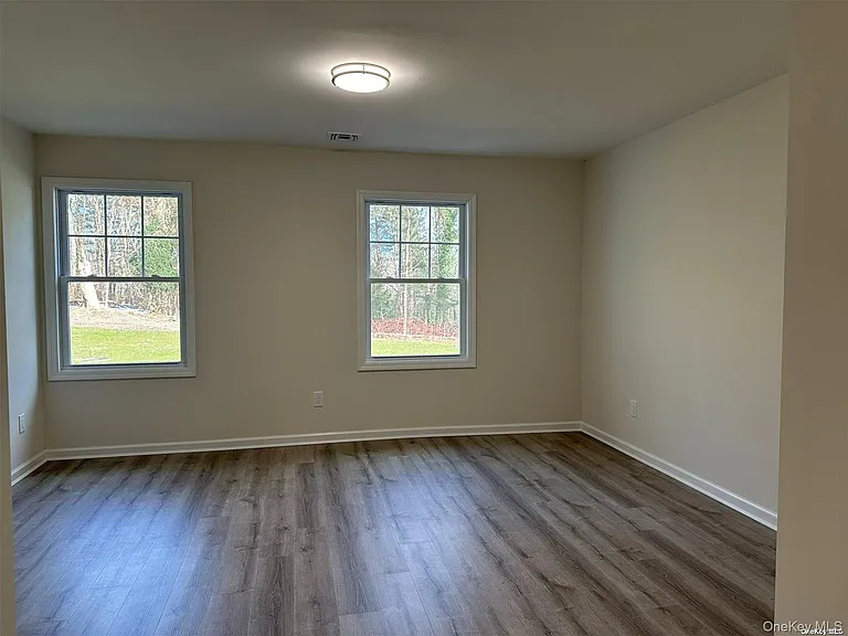 125 W Main St — Photo 27
