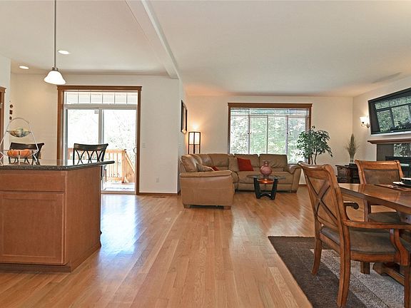 4th image of 14618 40th Ave W