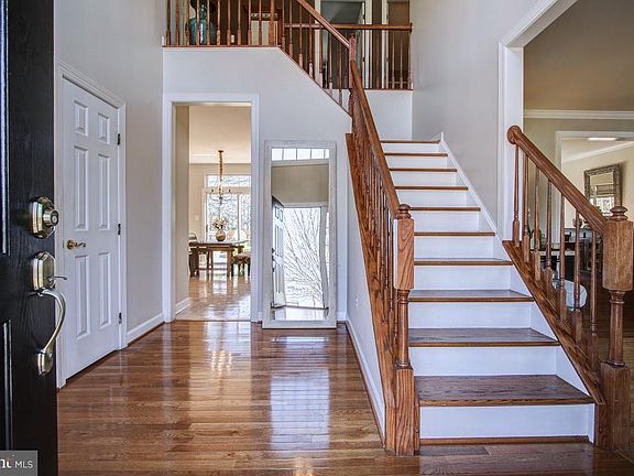 5th image of 13639 Valley Oak Cir