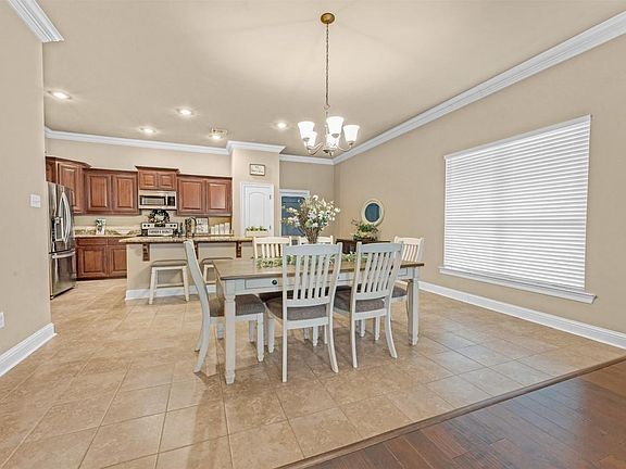 5th image of 3797 Union Dr
