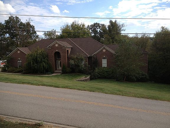 4th image of 528 Avawam Dr