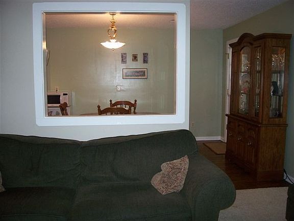 Great Room open to Breakfast Area