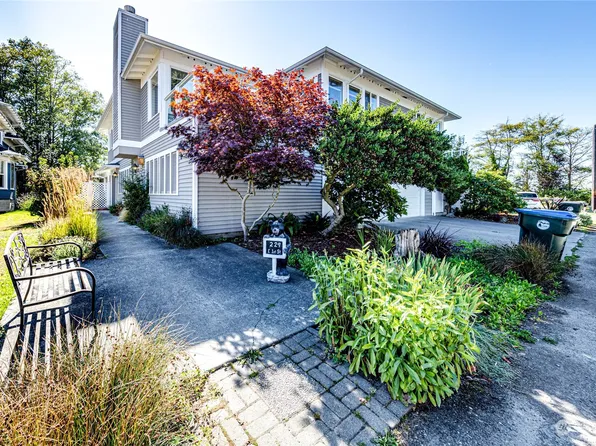 229 E 1st Street #4, Port Angeles, WA 98362