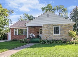 1216 N B St, Indianola, IA 50125