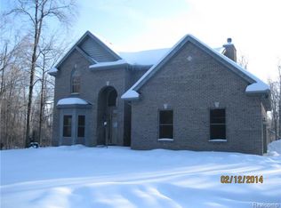 7326 Mack Rd, Howell, MI 48855