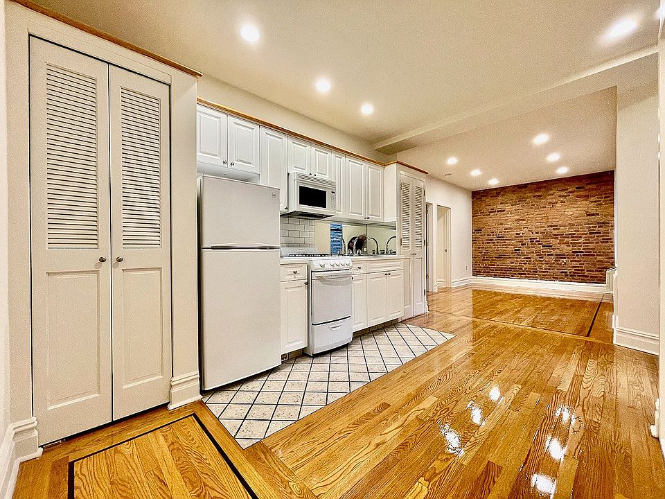 1st image of 272 Bleecker St APT 41