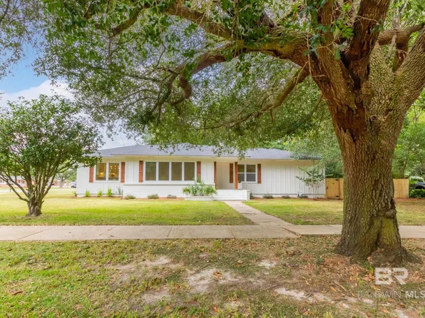 510 Hand Ave, Bay Minette, AL 36507