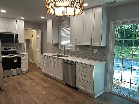 4th image of 3119 Palomino Dr